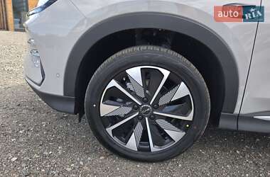 Позашляховик / Кросовер BYD Song Plus 2025 в 