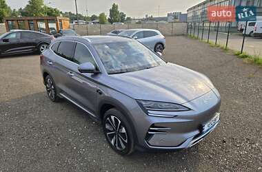 Позашляховик / Кросовер BYD Song Plus 2025 в 