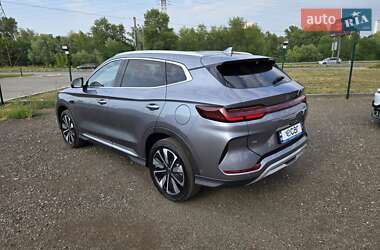 Позашляховик / Кросовер BYD Song Plus 2025 в 