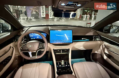 Позашляховик / Кросовер BYD Song Plus 2025 в 