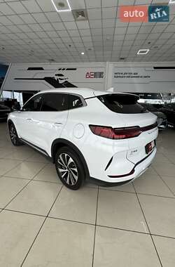 Внедорожник / Кроссовер BYD Song Plus 2024 в 