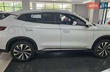 Внедорожник / Кроссовер BYD Song Plus 2025 в 