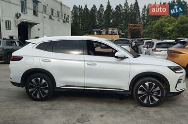 Внедорожник / Кроссовер BYD Song Plus 2024 в 