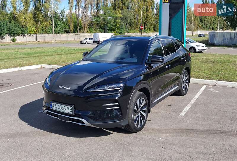 Внедорожник / Кроссовер BYD Song Plus 2023 в 