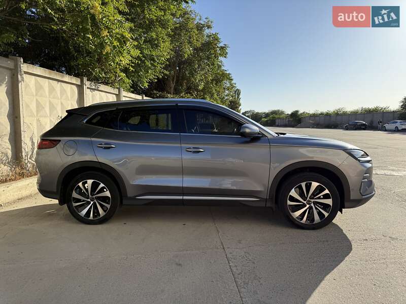 Позашляховик / Кросовер BYD Song Plus 2024 в Одесі