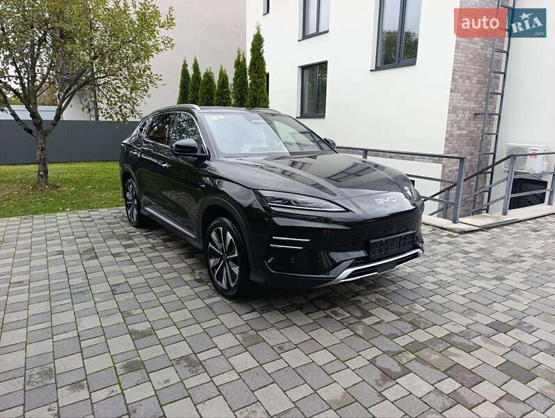 Позашляховик / Кросовер BYD Song Plus 2025 в 
