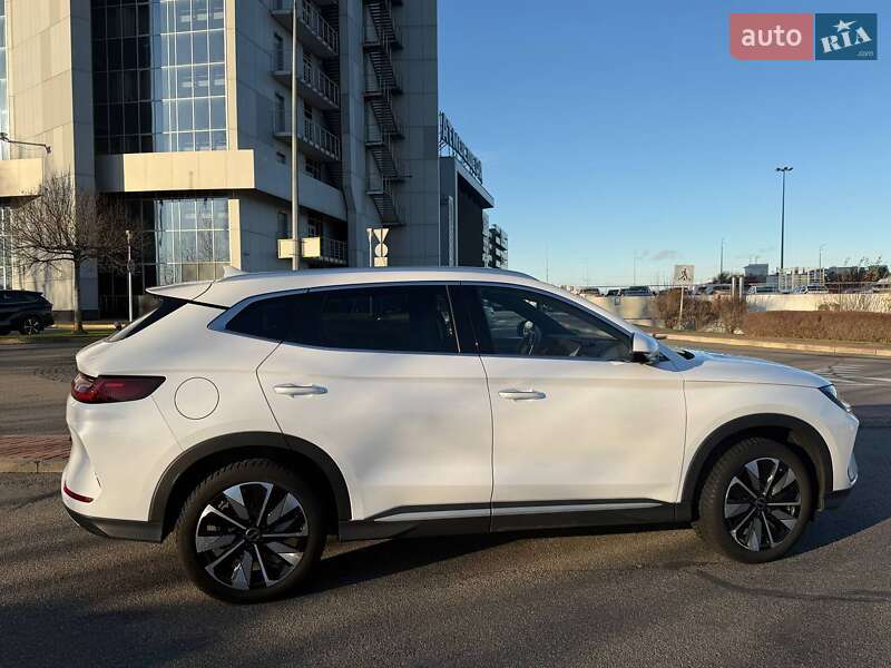 Внедорожник / Кроссовер BYD Song Plus 2024 в Киеве