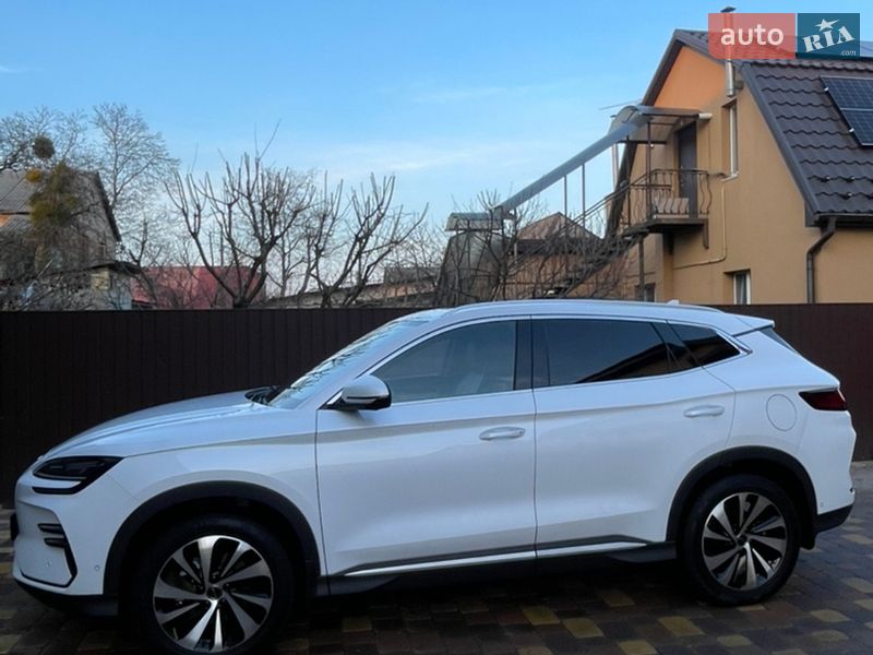 Внедорожник / Кроссовер BYD Song Plus 2023 в Киеве