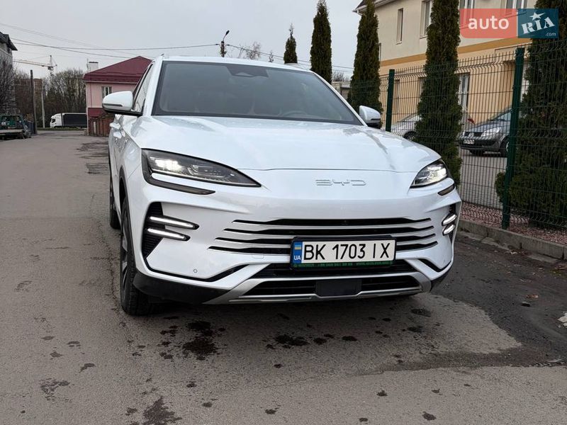 Позашляховик / Кросовер BYD Song Plus 2023 в Рівному