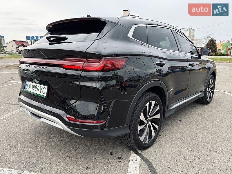 Внедорожник / Кроссовер BYD Song Plus 2023 в Киеве
