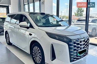 Минивэн BYD Summer 2025 в Киеве фото 2 Минивэн BYD Summer 2025 в Киеве