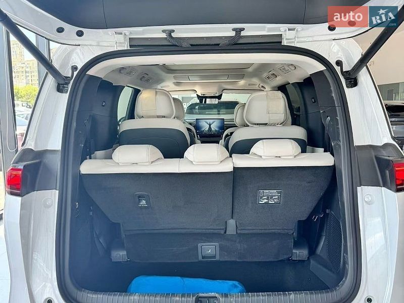 Минивэн BYD Summer 2025 в Киеве фото 8 Минивэн BYD Summer 2025 в Киеве