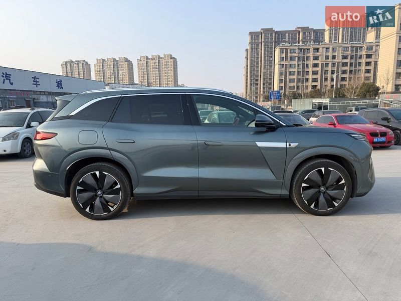 Позашляховик / Кросовер BYD Tang L 2025 в Києві