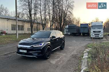 Позашляховик / Кросовер BYD Tang 2023 в 
