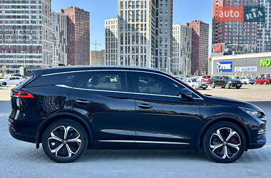 Позашляховик / Кросовер BYD Tang 2022 в 