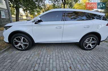 Позашляховик / Кросовер BYD Tang 2022 в 