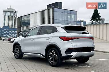 Позашляховик / Кросовер BYD Yuan Plus 2025 в 