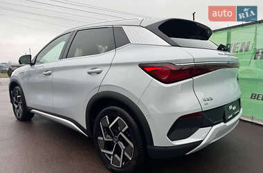Позашляховик / Кросовер BYD Yuan Plus 2024 в 