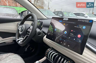 Позашляховик / Кросовер BYD Yuan Plus 2024 в 