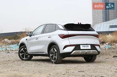 Позашляховик / Кросовер BYD Yuan Plus 2025 в 