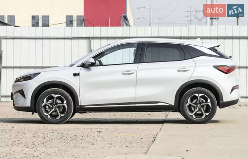 Внедорожник / Кроссовер BYD Yuan Plus 2025 в Стрые