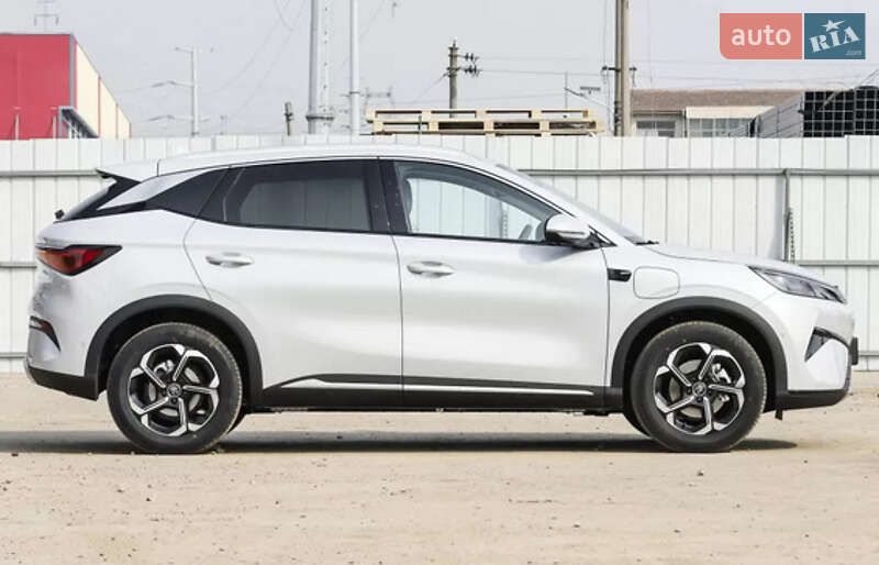 Внедорожник / Кроссовер BYD Yuan Plus 2025 в Стрые