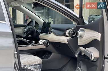 Позашляховик / Кросовер BYD Yuan Plus 2024 в 