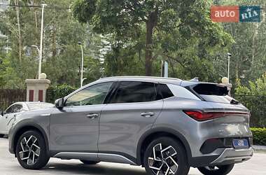 Позашляховик / Кросовер BYD Yuan Plus 2024 в 