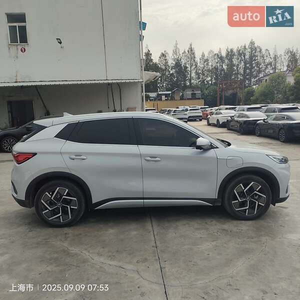 Внедорожник / Кроссовер BYD Yuan Plus 2024 в Киеве