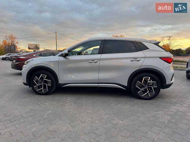 Внедорожник / Кроссовер BYD Yuan Plus 2023 в Киеве