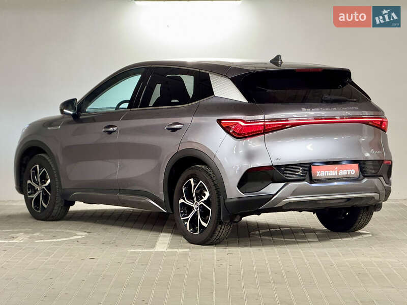 Внедорожник / Кроссовер BYD Yuan Plus 2023 в Киеве