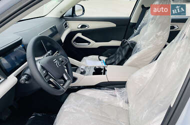 Позашляховик / Кросовер BYD Yuan Up 2024 в 