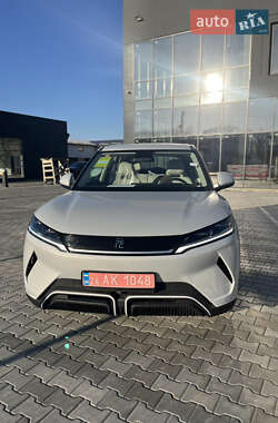 Позашляховик / Кросовер BYD Yuan Up 2024 в 