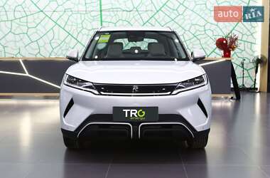 Позашляховик / Кросовер BYD Yuan Up 2024 в 