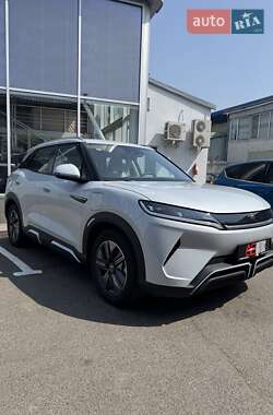 Внедорожник / Кроссовер BYD Yuan Up 2024 в 