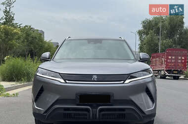 Позашляховик / Кросовер BYD Yuan Up 2024 в 