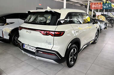 Внедорожник / Кроссовер BYD Yuan Up 2025 в 