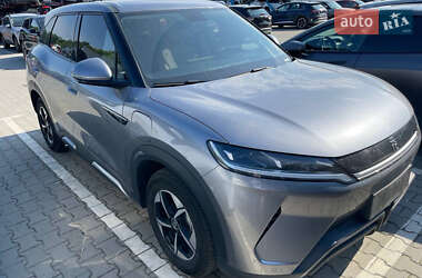 Позашляховик / Кросовер BYD Yuan Up 2024 в 