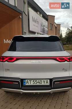 Позашляховик / Кросовер BYD Yuan Up 2025 в 