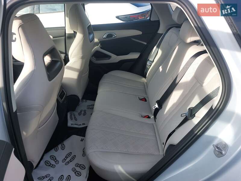 Внедорожник / Кроссовер BYD Yuan Up 2025 в Ужгороде