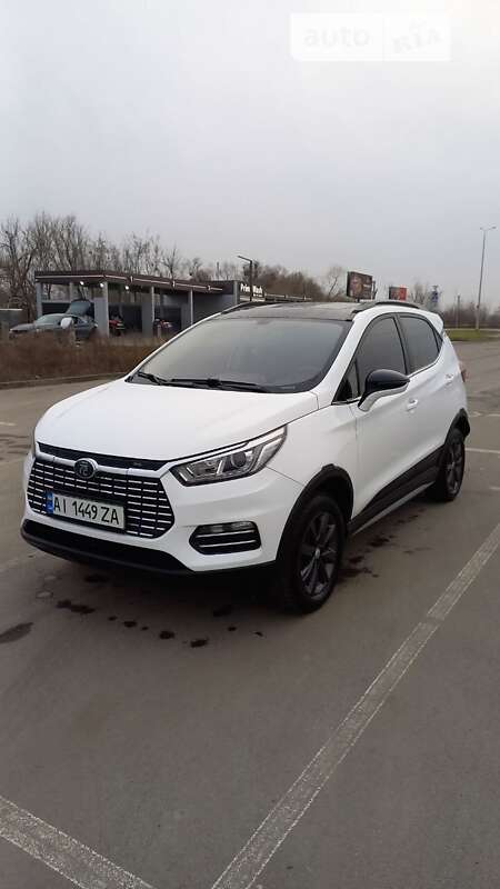 Внедорожник / Кроссовер BYD Yuan 2018 в Ирпене