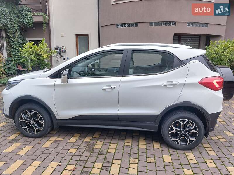 Позашляховик / Кросовер BYD Yuan 2023 в Снятині