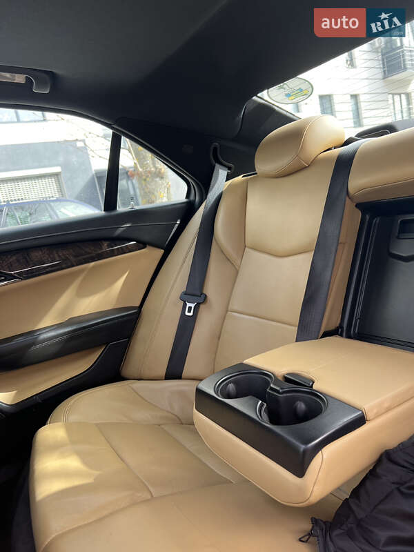Седан Cadillac ATS 2013 в Тернополе