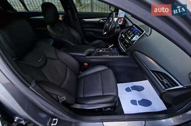 Седан Cadillac CT5 2021 в 