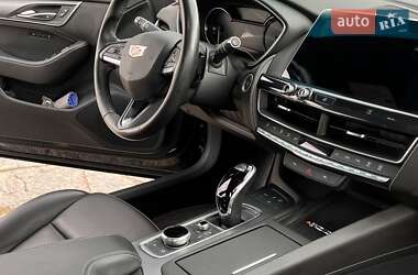 Седан Cadillac CT5 2021 в 