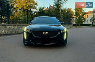 Седан Cadillac CT5 2022 в 