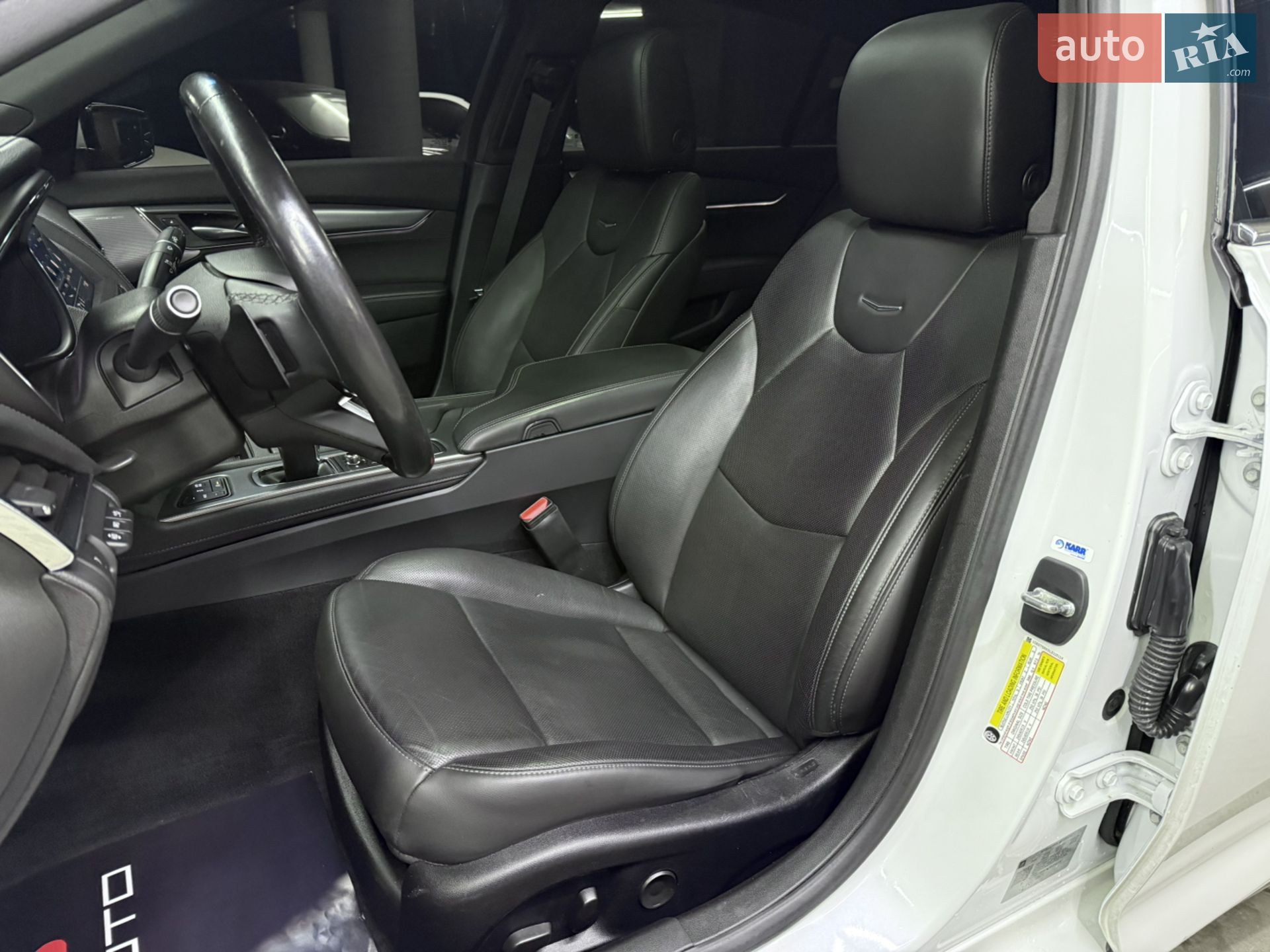 2019 Cadillac CT5 - мініатюра 21