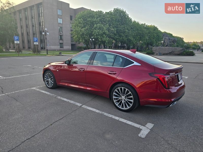 Седан Cadillac CT5 2020 в Кривом Роге
