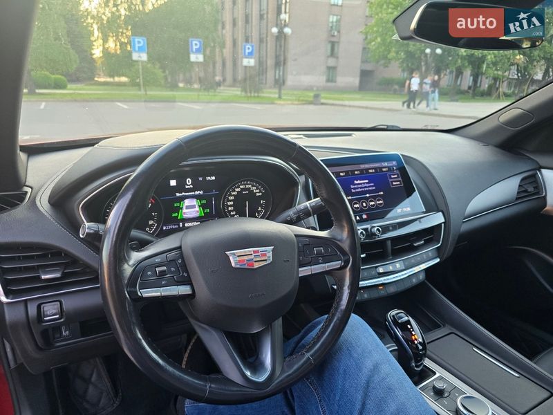 Седан Cadillac CT5 2020 в Кривом Роге