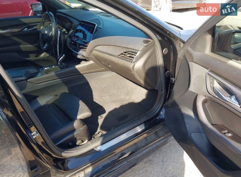 Седан Cadillac CT5 2020 в Львове